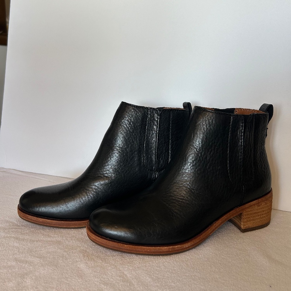 Black Ankle Booties - perfect for fall!